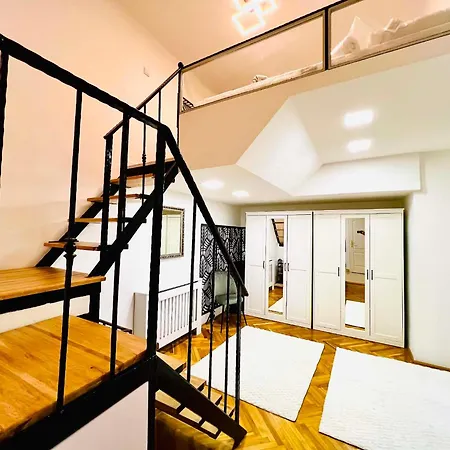 Izabella Street * Budapest